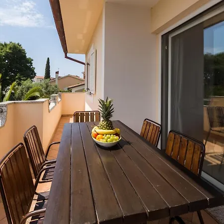 Emil Apartamento Pula