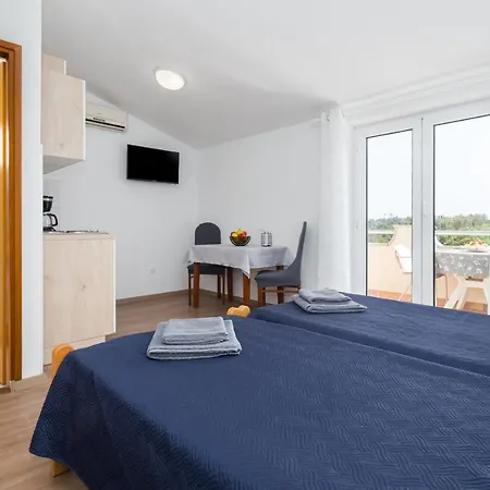 Emil Apartamento Pula